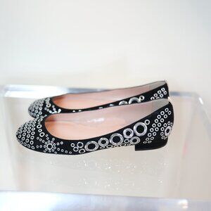 SJP BY SARAH JESSICA PARKER FLAT SAMPLE SIZE 37